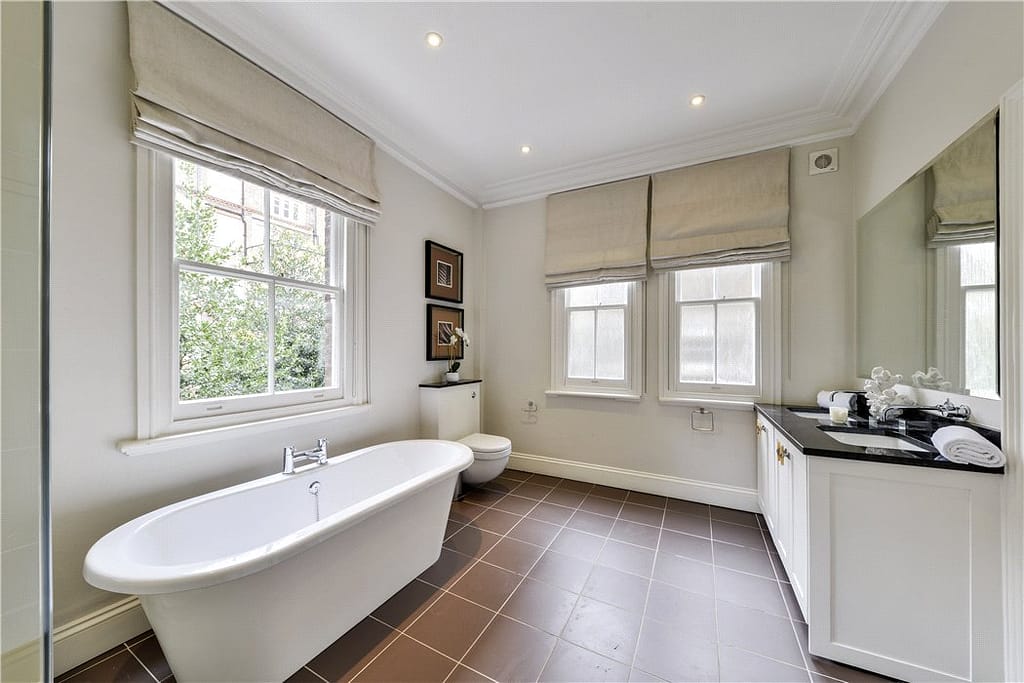 Internal refurbishment of Grade II listed townhouse at Cadogan Gardens, Sloane Square